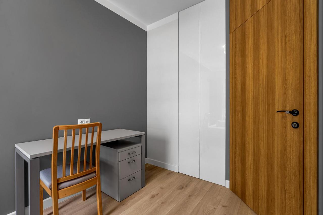 Lotnisko Chopina Modern Apartment Varšava Exteriér fotografie