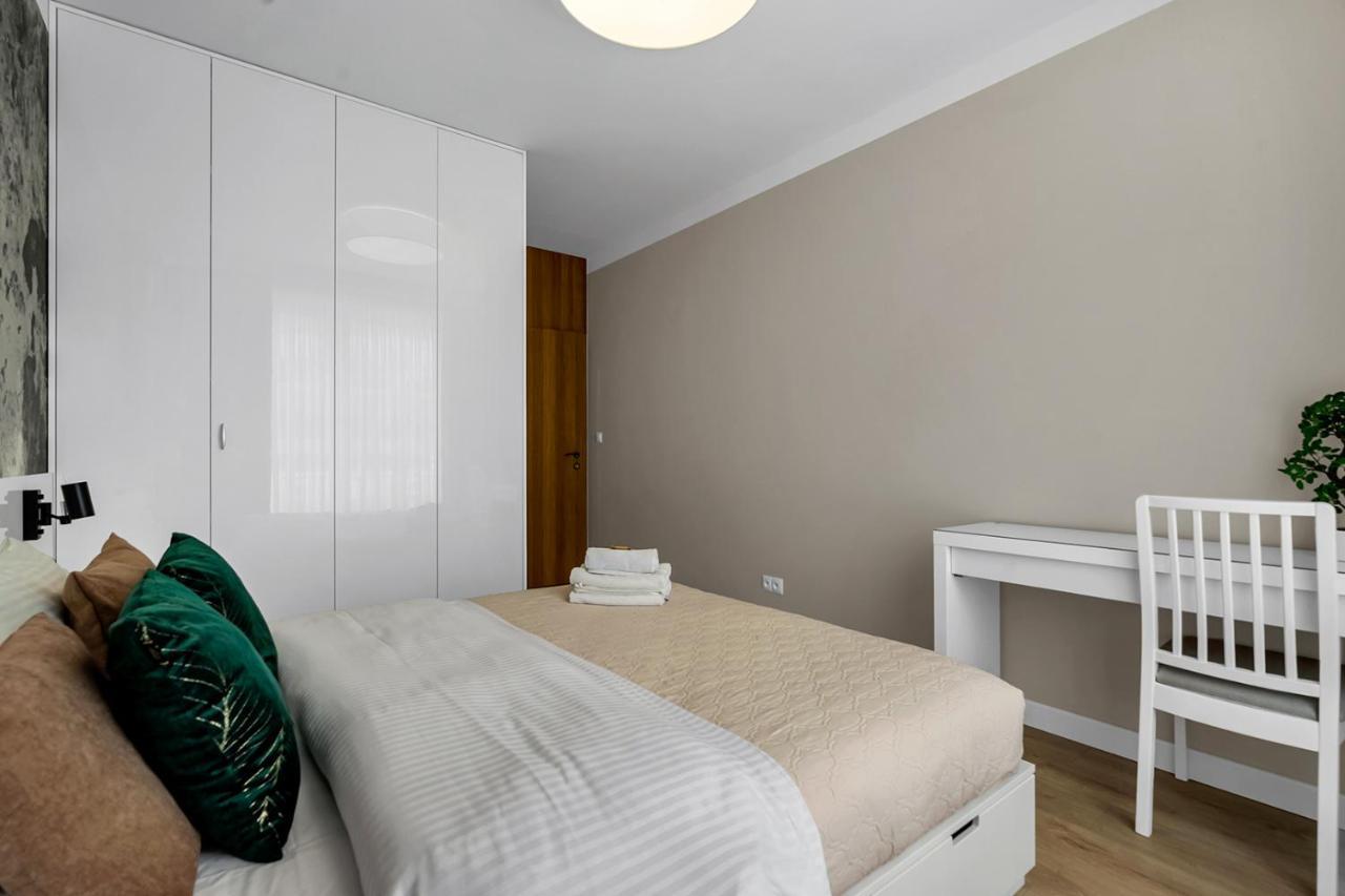 Lotnisko Chopina Modern Apartment Varšava Exteriér fotografie